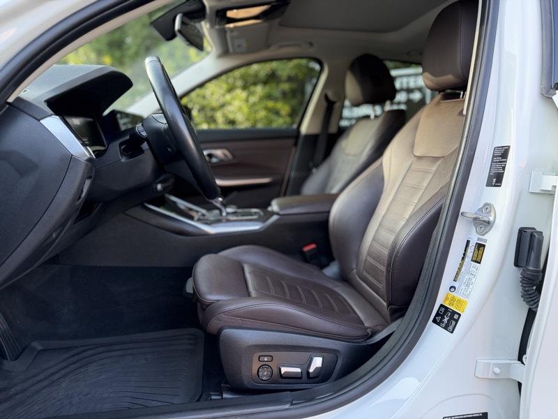 BMW 3-Series 330i xDrive 2019