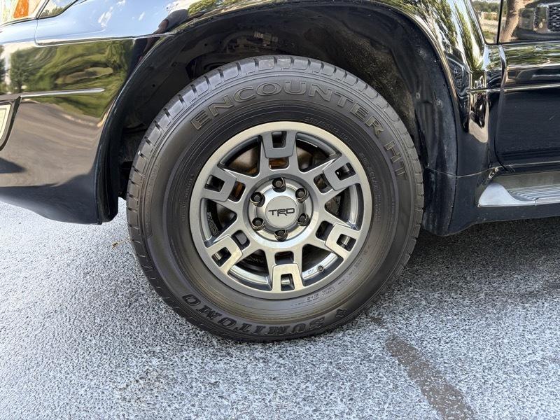 Lexus GX 470 Sport Utility 2005