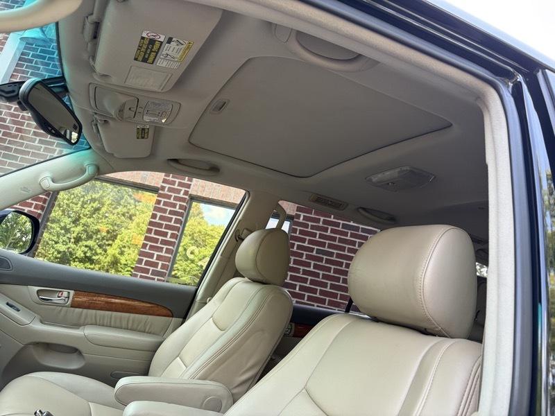 Lexus GX 470 Sport Utility 2005