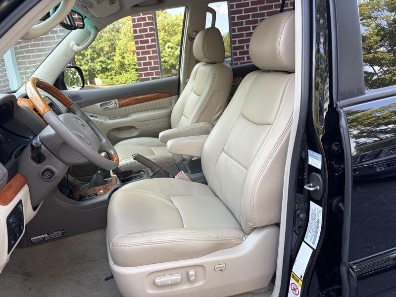 Lexus GX 470 Sport Utility 2005