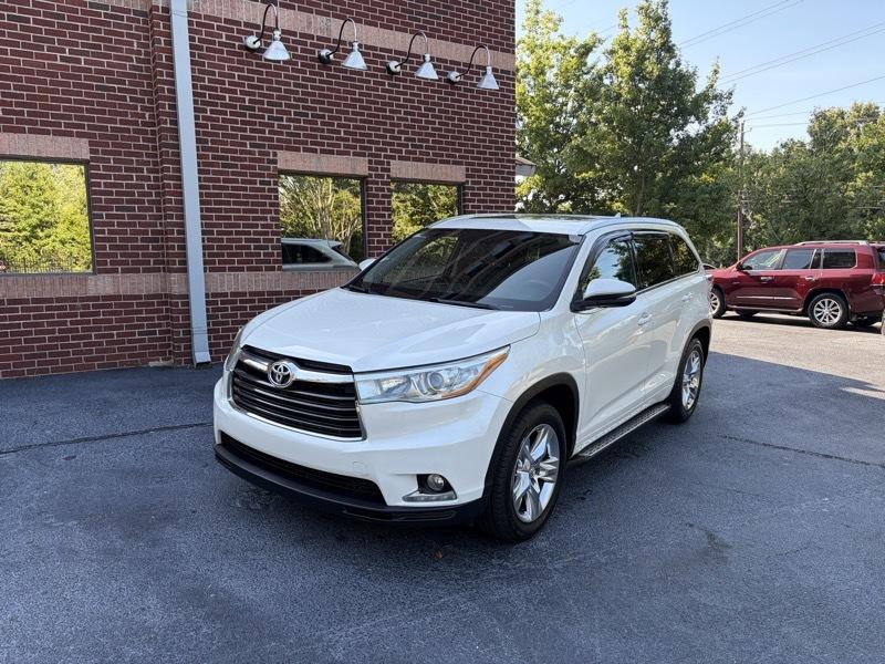 Toyota Highlander Limited FWD V6 2015