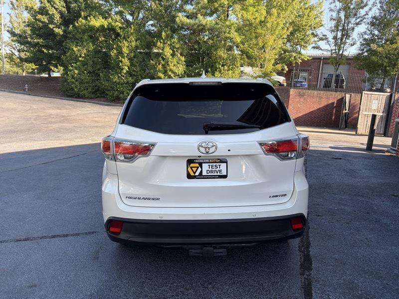 Toyota Highlander Limited FWD V6 2015