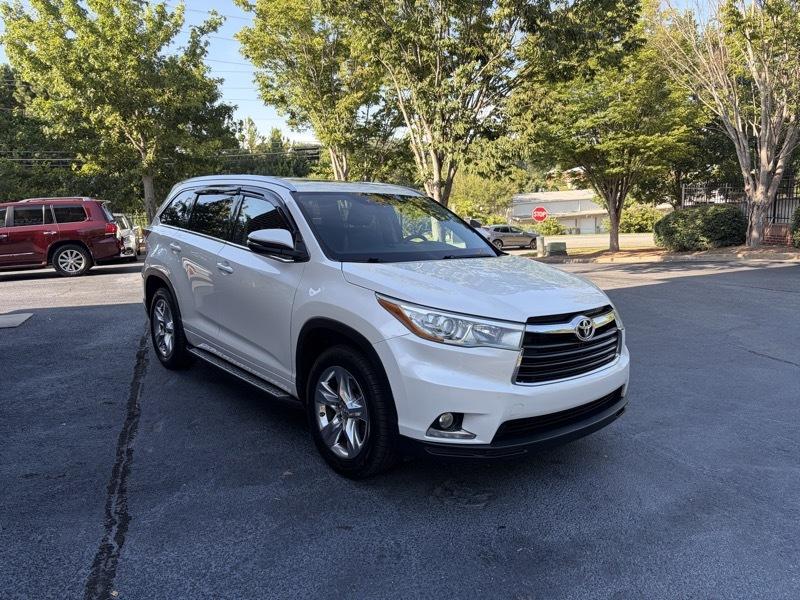 Toyota Highlander Limited FWD V6 2015