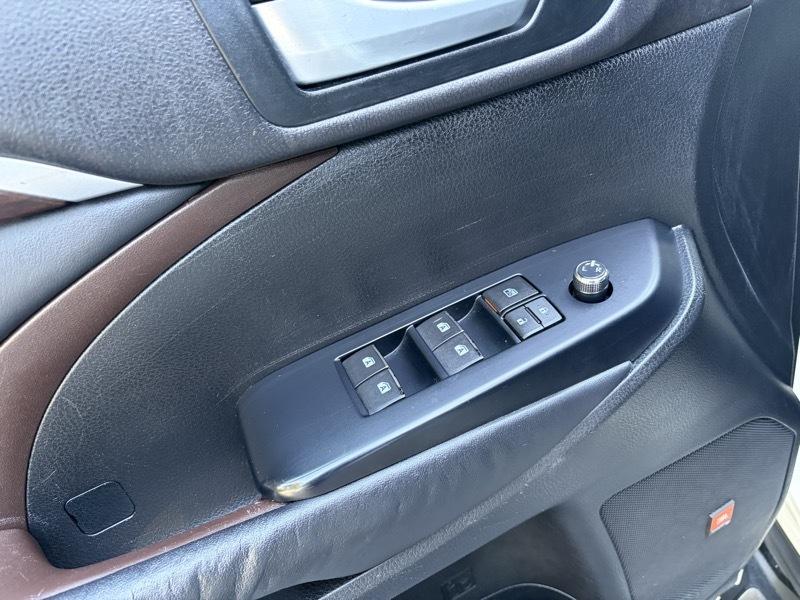 Toyota Highlander Limited FWD V6 2015