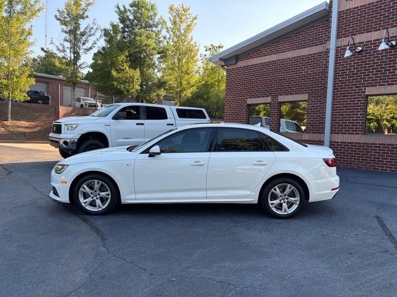 Audi A4 2.0T Premium Sedan 2018