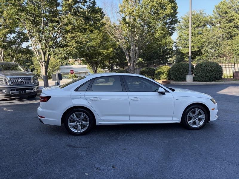 Audi A4 2.0T Premium Sedan 2018