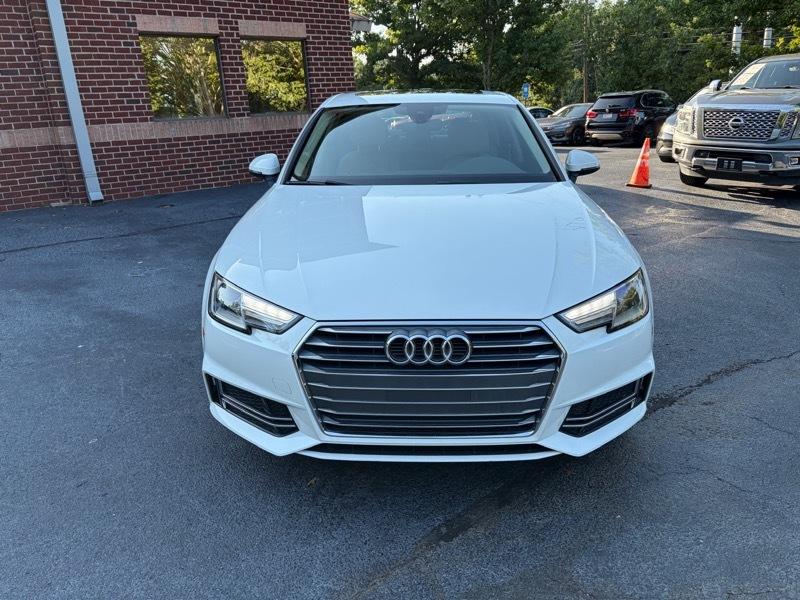 Audi A4 2.0T Premium Sedan 2018