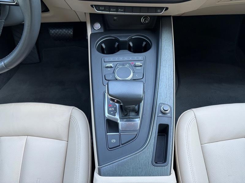 Audi A4 2.0T Premium Sedan 2018