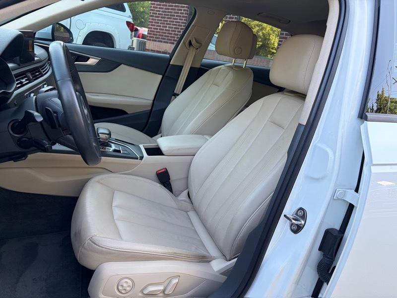 Audi A4 2.0T Premium Sedan 2018