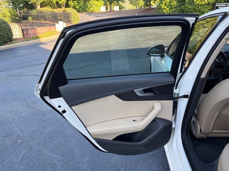 Audi A4 2.0T Premium Sedan 2018