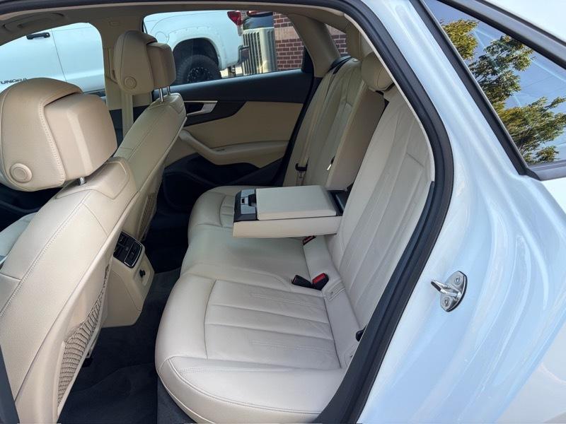 Audi A4 2.0T Premium Sedan 2018