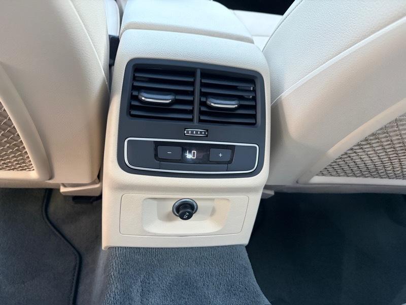 Audi A4 2.0T Premium Sedan 2018