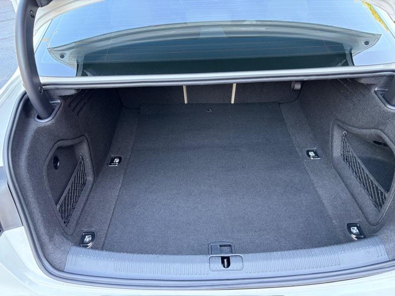 Audi A4 2.0T Premium Sedan 2018