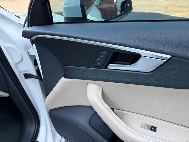 Audi A4 2.0T Premium Sedan 2018