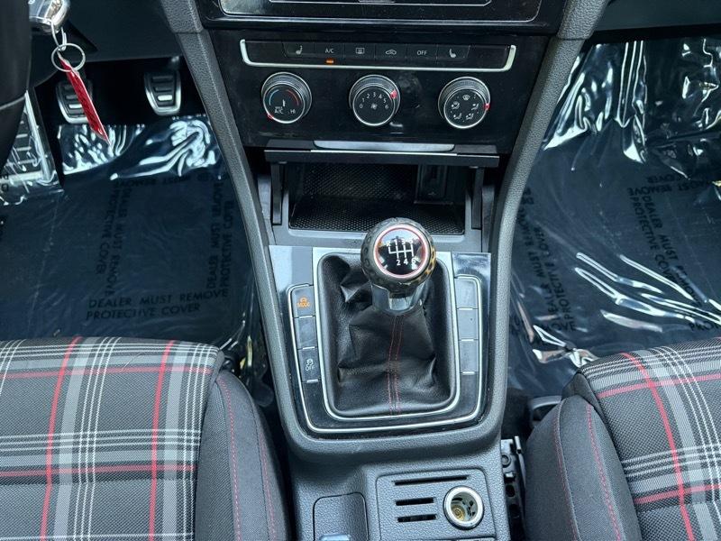 Volkswagen Golf GTI S 6M 2019