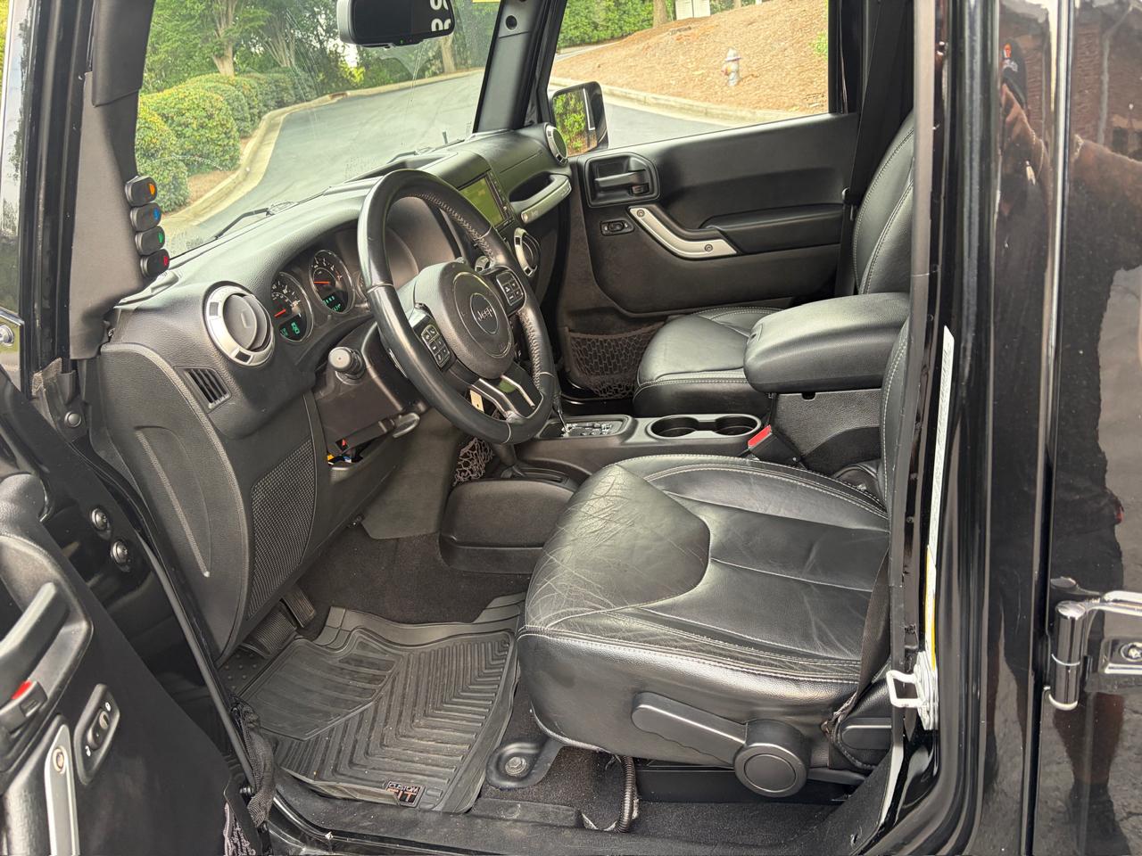 Jeep Wrangler Unlimited Sahara 4WD 2015