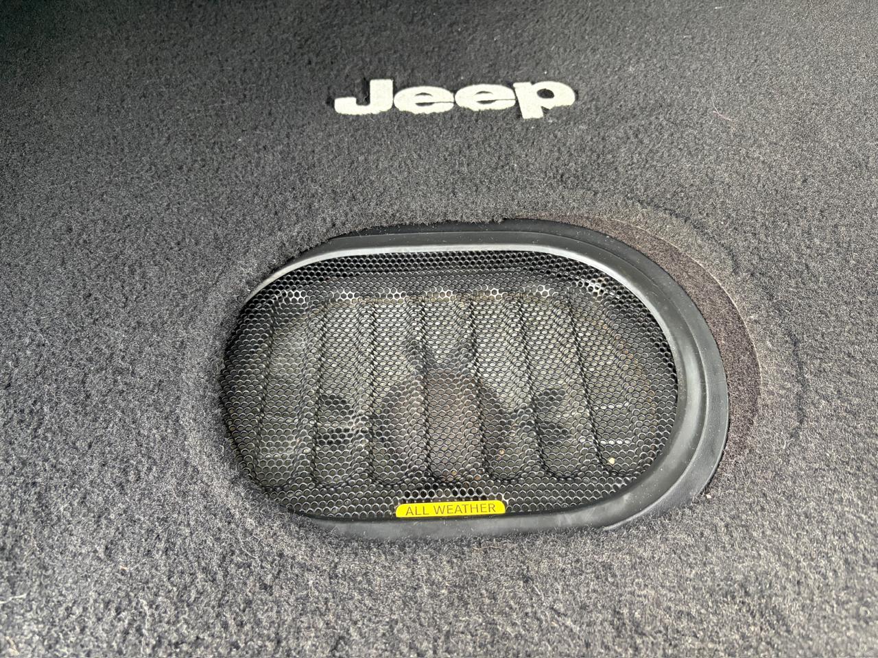 Jeep Wrangler Unlimited Sahara 4WD 2015
