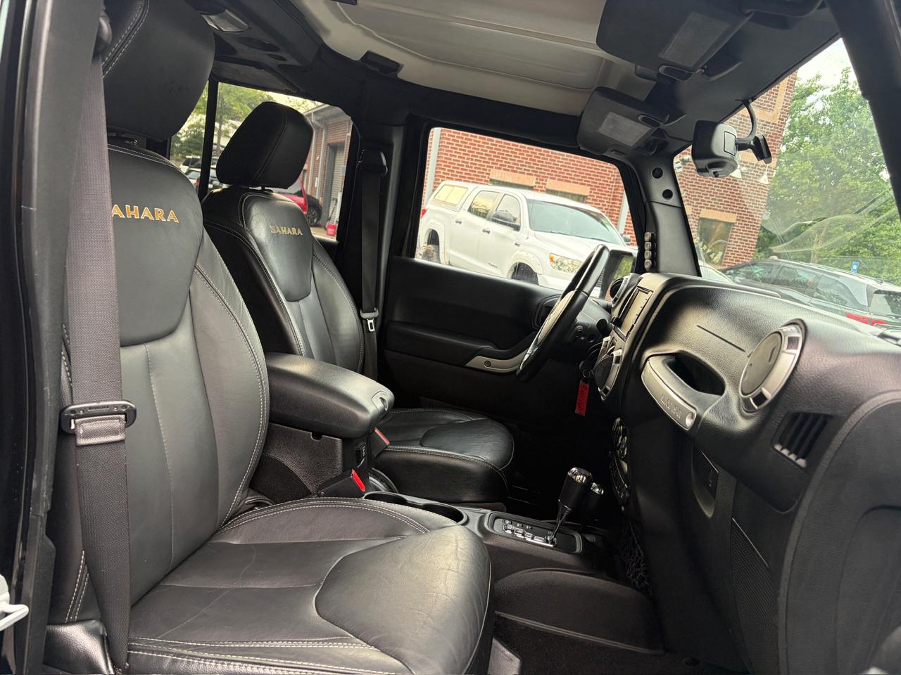 Jeep Wrangler Unlimited Sahara 4WD 2015