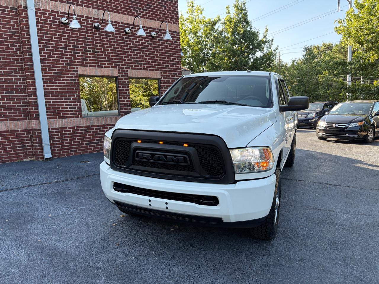 RAM 2500 SLT Crew Cab SWB 4WD 2017