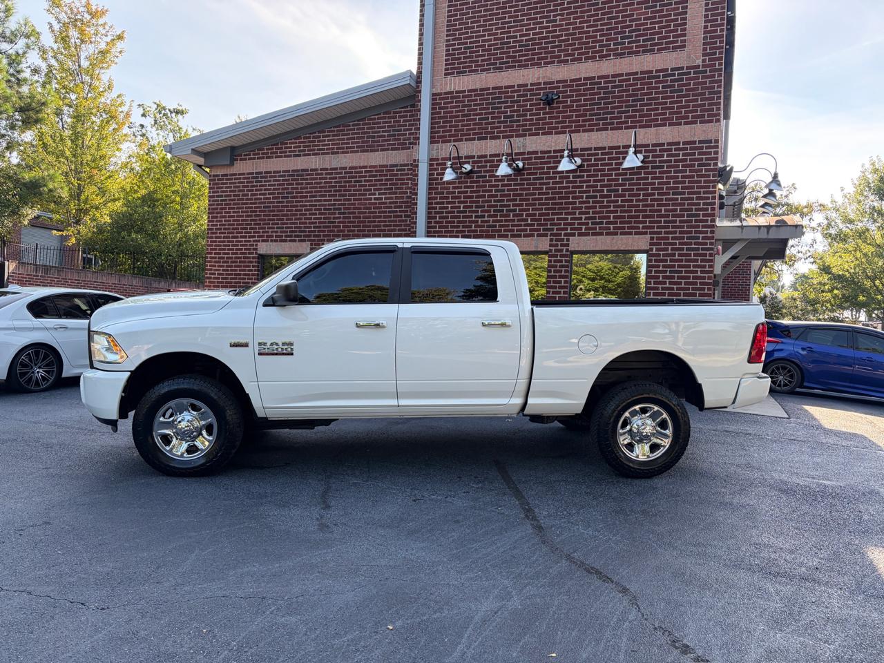 RAM 2500 SLT Crew Cab SWB 4WD 2017