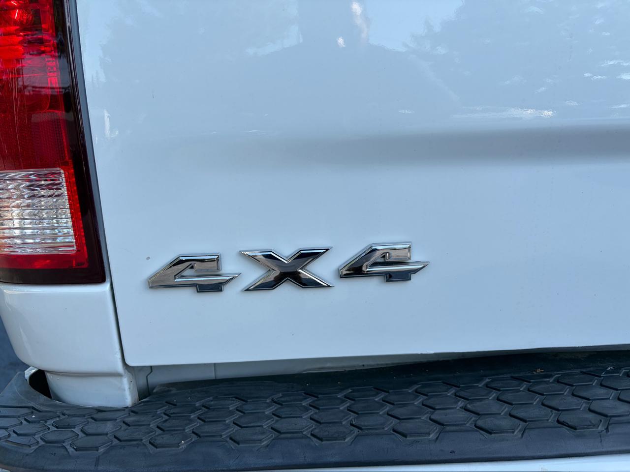 RAM 2500 SLT Crew Cab SWB 4WD 2017