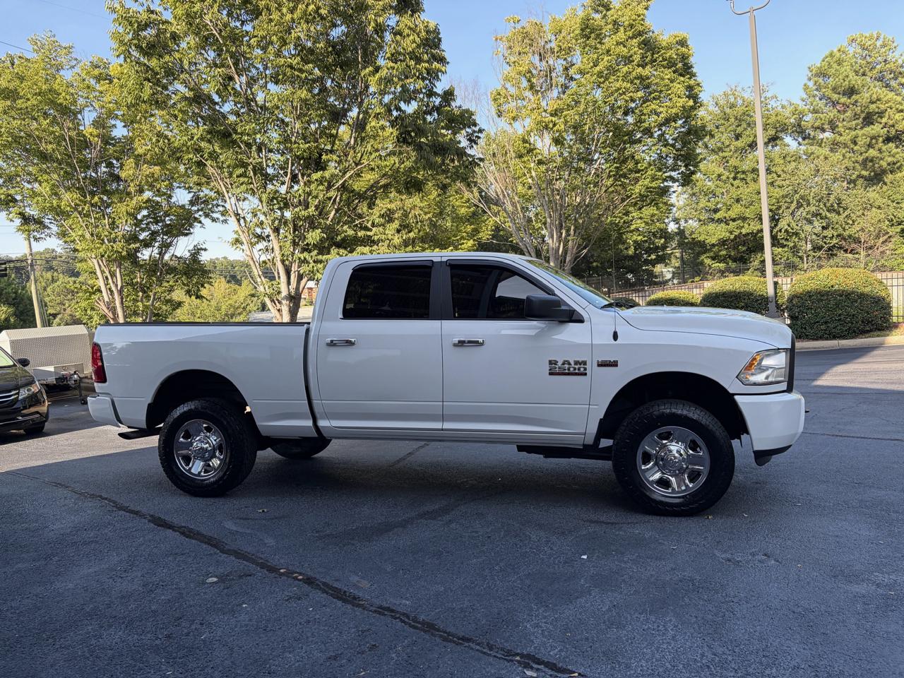 RAM 2500 SLT Crew Cab SWB 4WD 2017