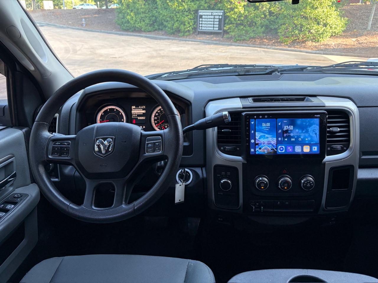 RAM 2500 SLT Crew Cab SWB 4WD 2017