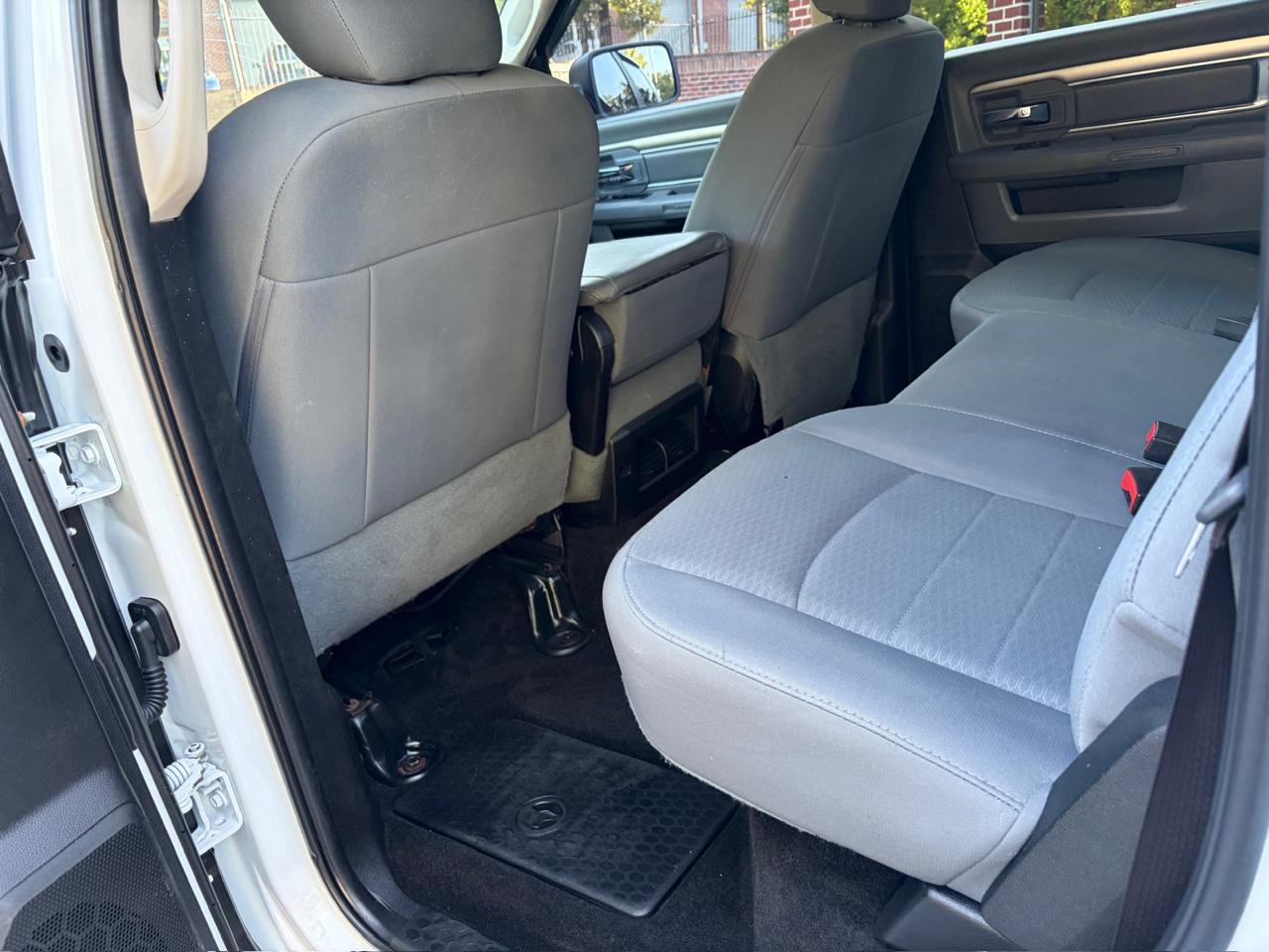 RAM 2500 SLT Crew Cab SWB 4WD 2017