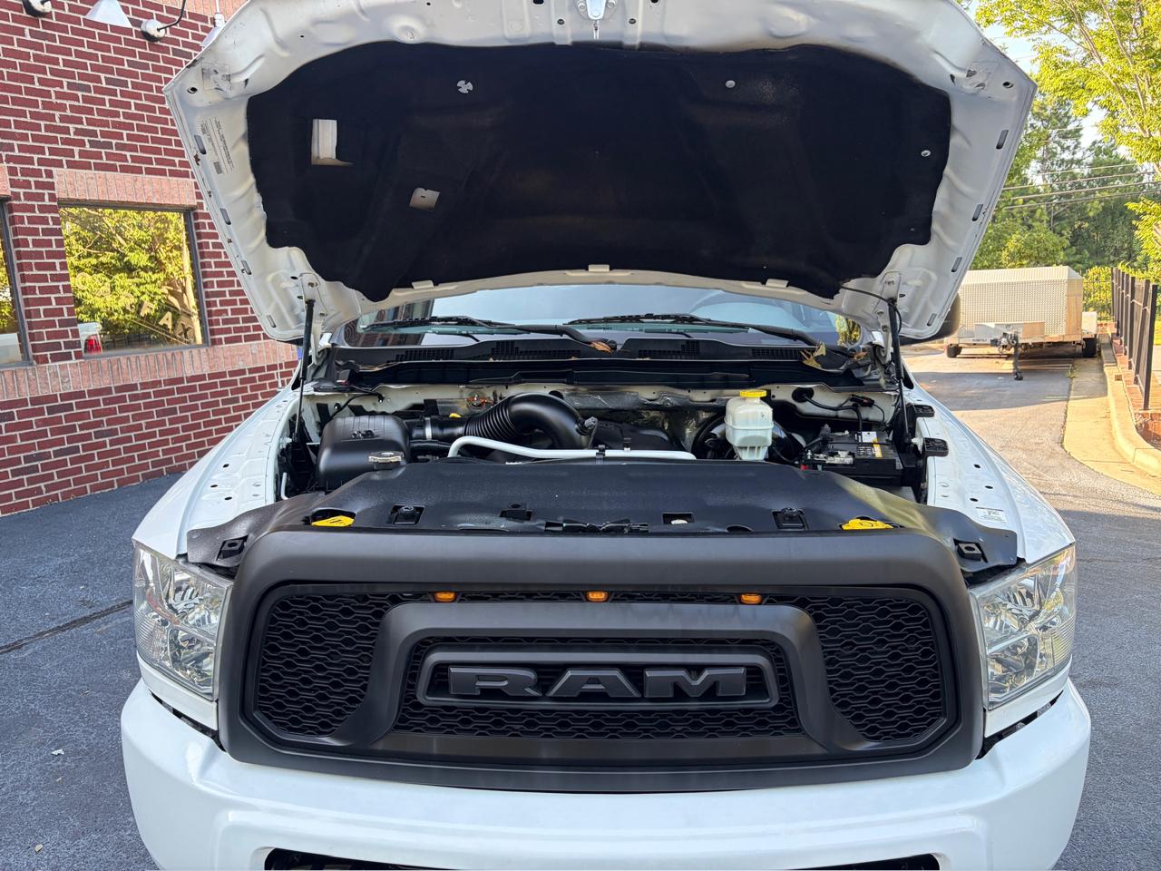 RAM 2500 SLT Crew Cab SWB 4WD 2017