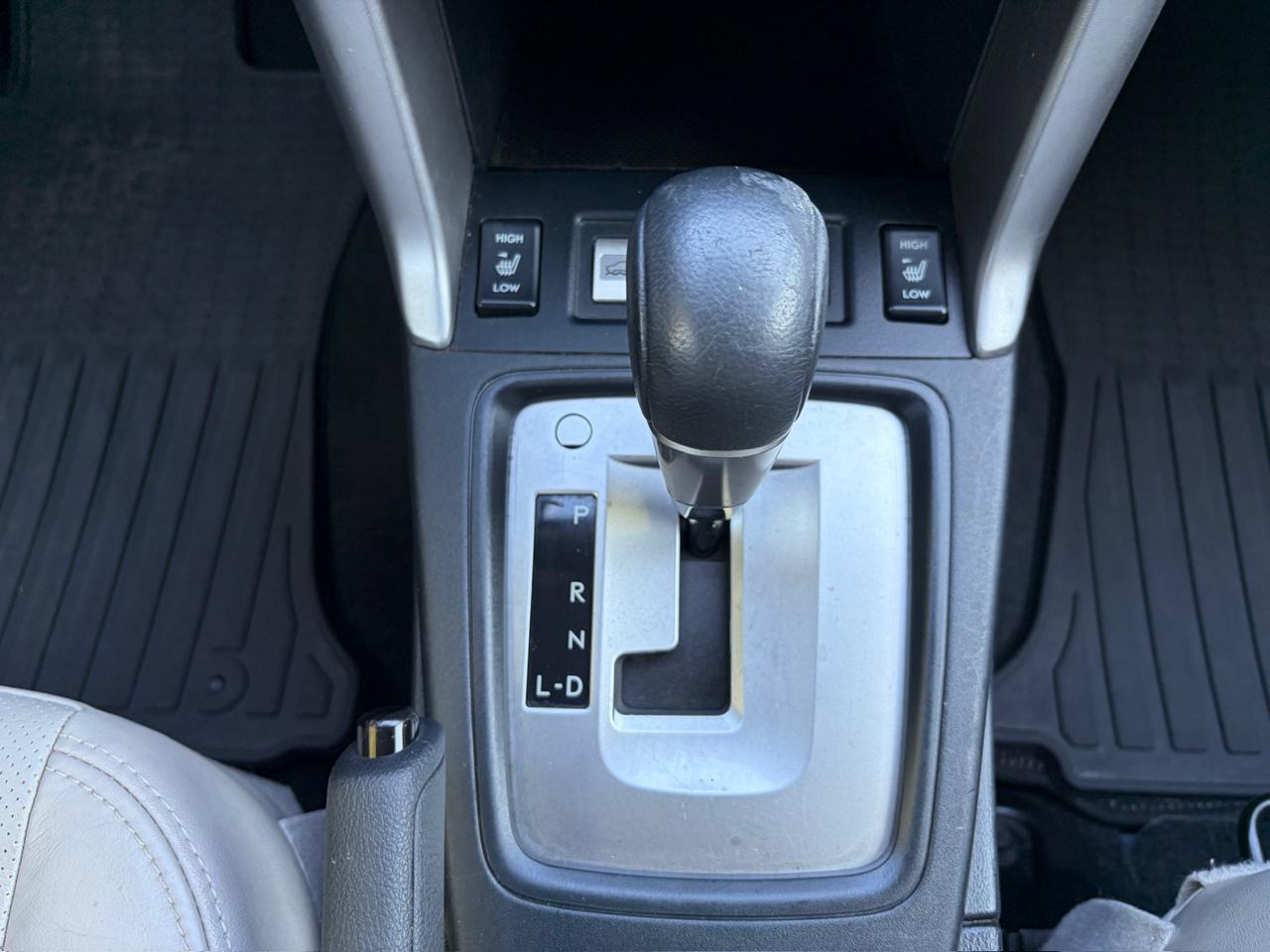 Subaru Forester 2.5i Limited 2015