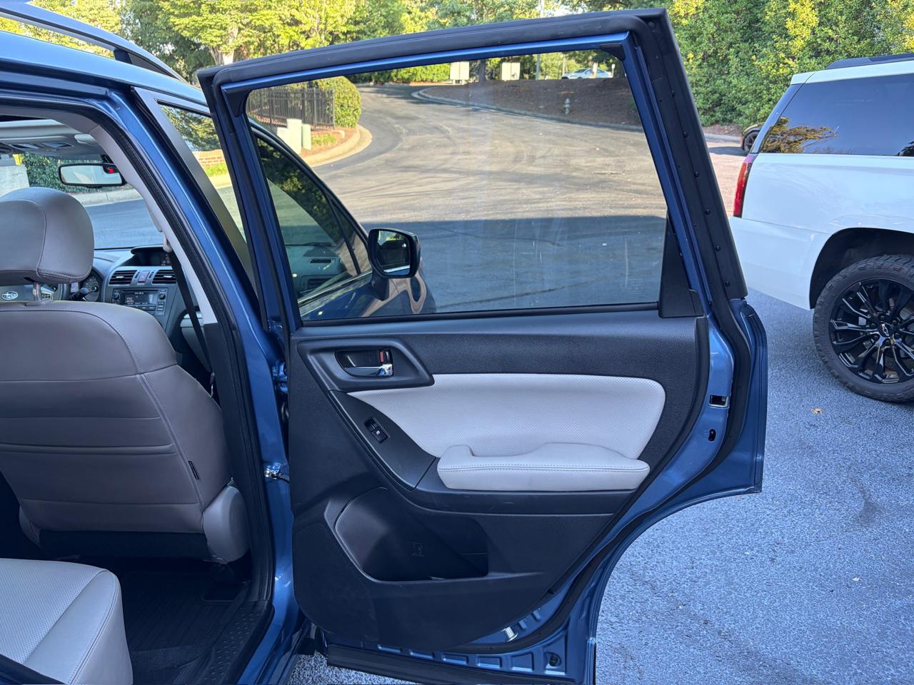 Subaru Forester 2.5i Limited 2015
