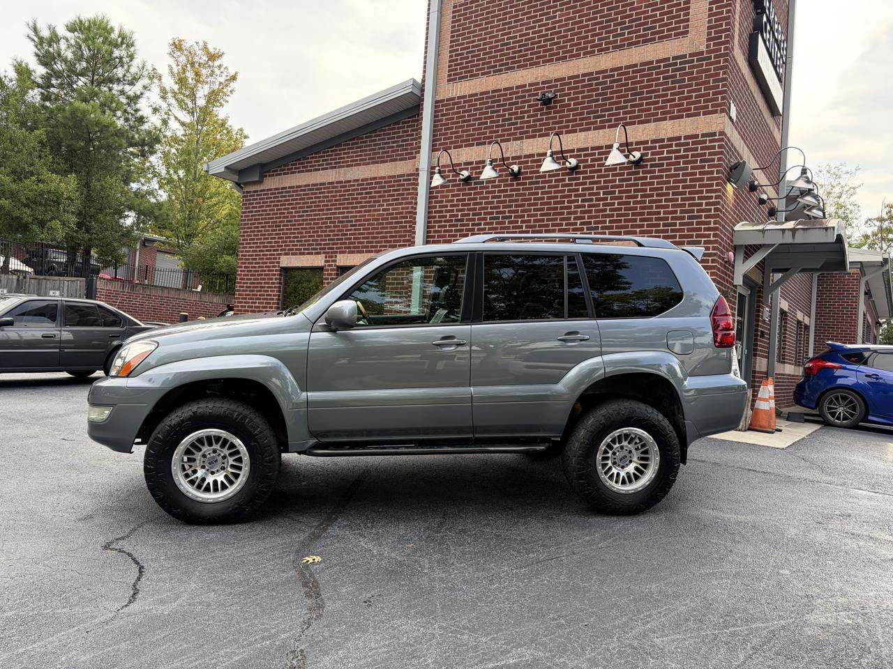 Lexus GX 470 Sport Utility 2004