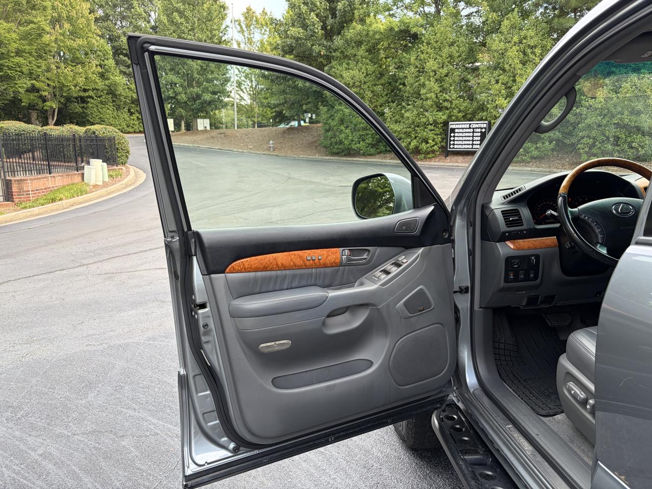 Lexus GX 470 Sport Utility 2004