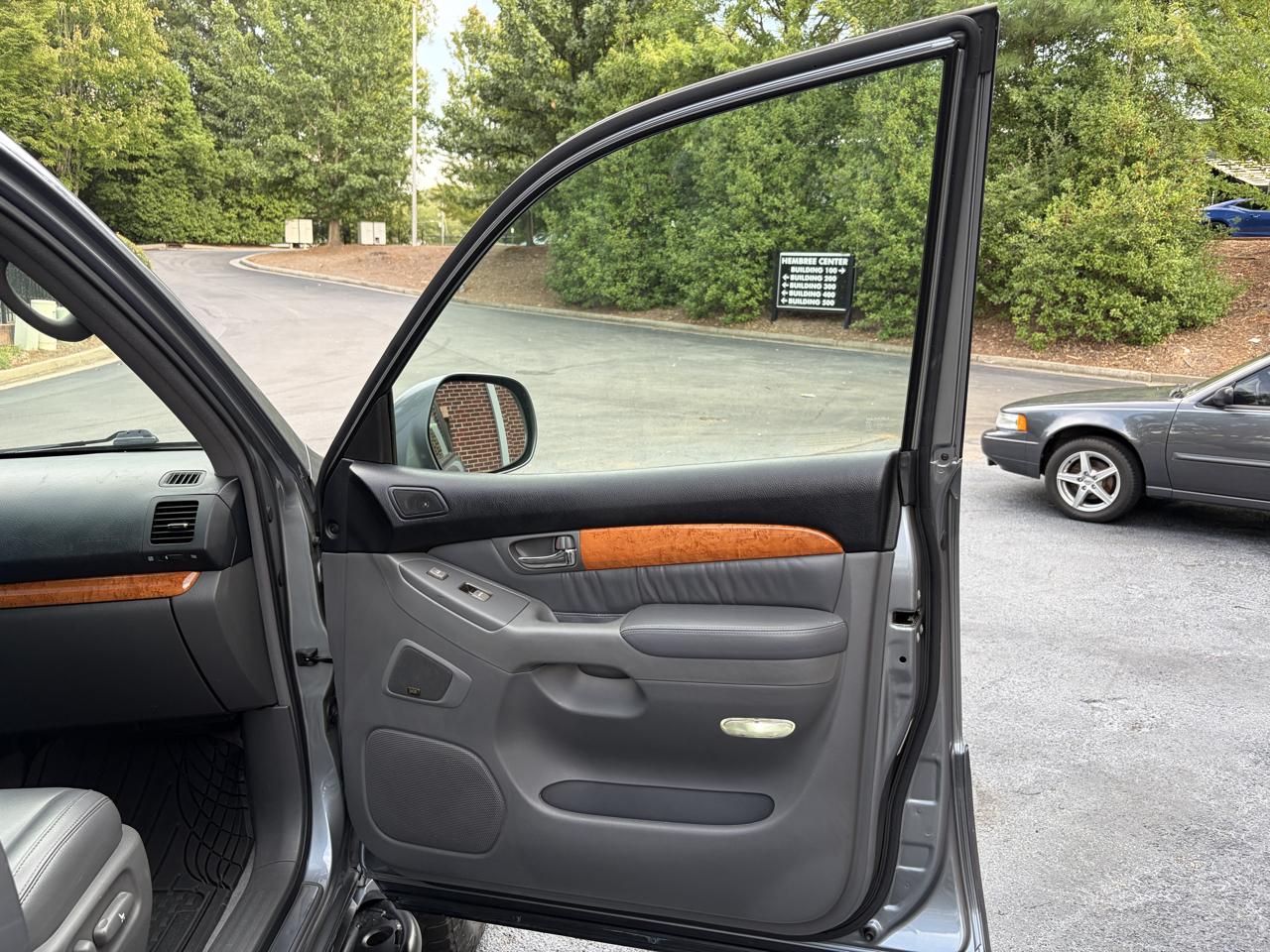 Lexus GX 470 Sport Utility 2004