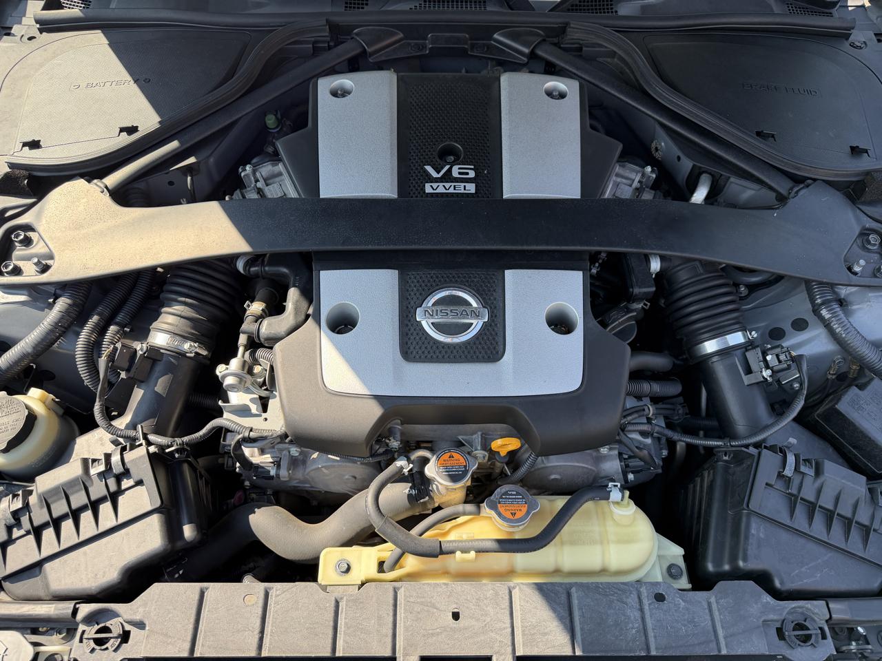 Nissan Z 370Z Coupe Sport Tech 7AT 2015