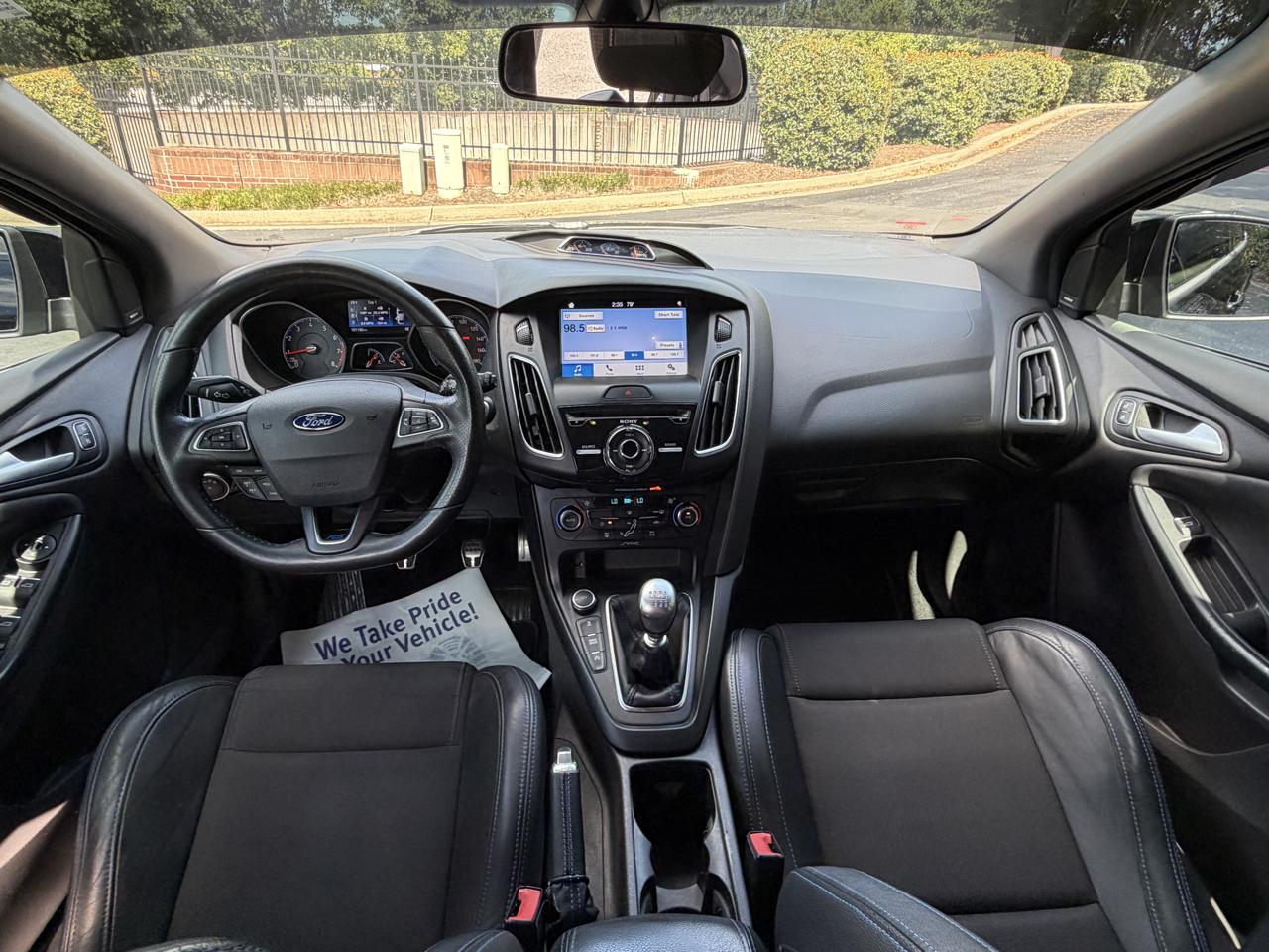 Ford Focus RS Hatch 2016