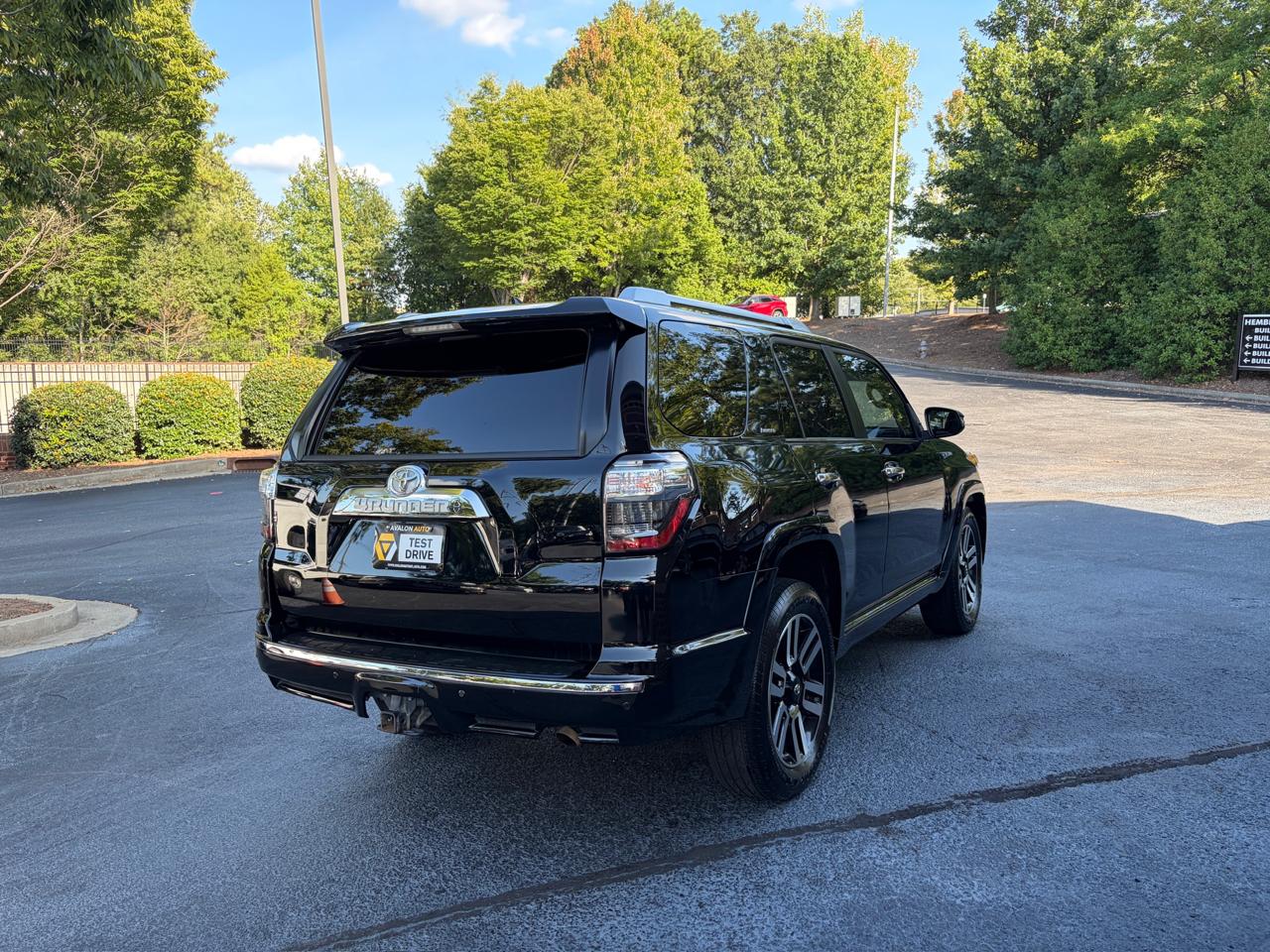 Toyota 4Runner Limited 2WD V6 2015