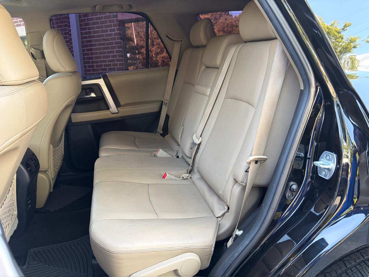 Toyota 4Runner Limited 2WD V6 2015