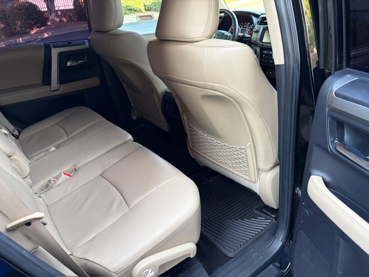 Toyota 4Runner Limited 2WD V6 2015