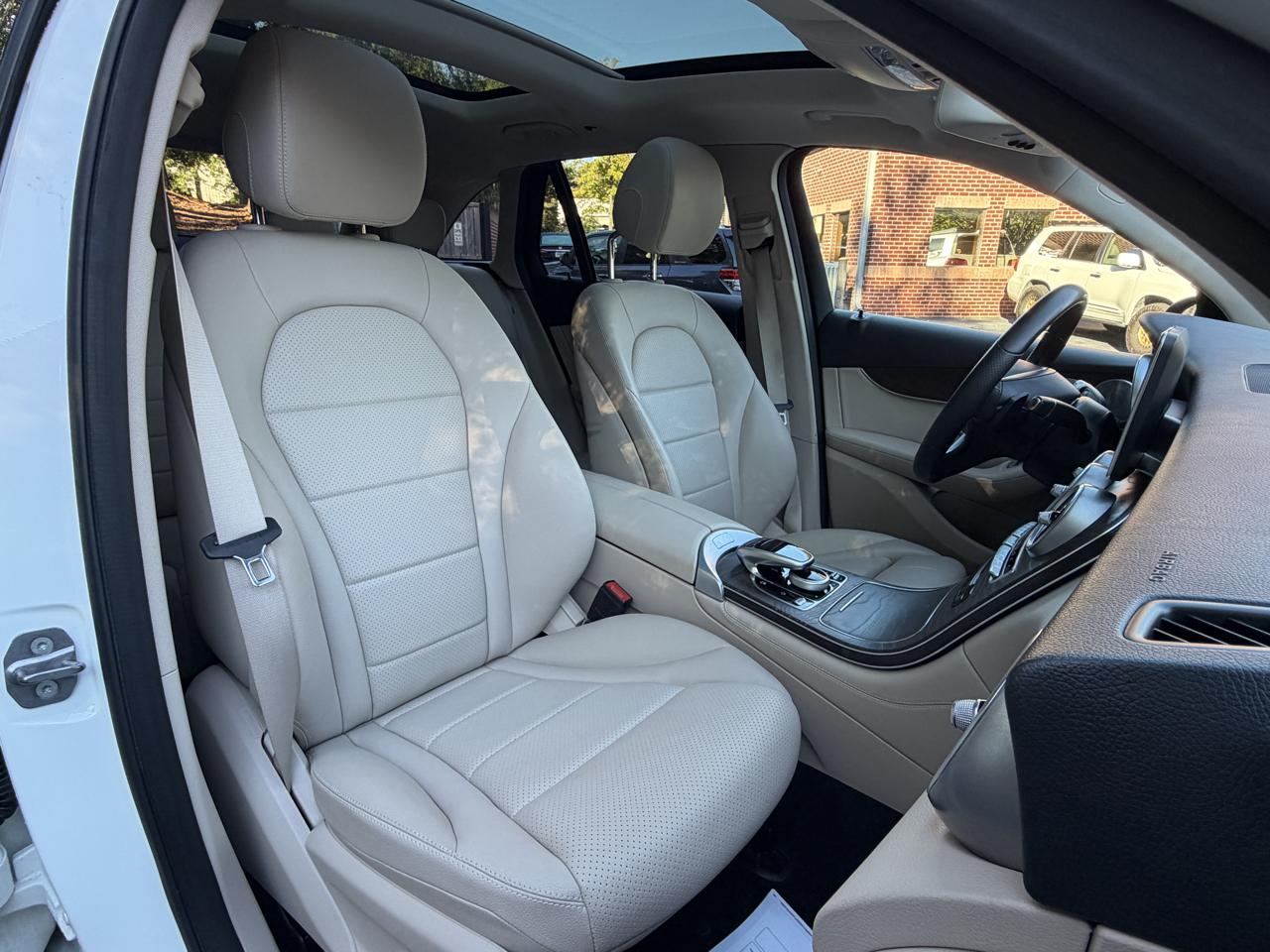 Mercedes-Benz GLC-Class GLC 350e 4MATIC 2019