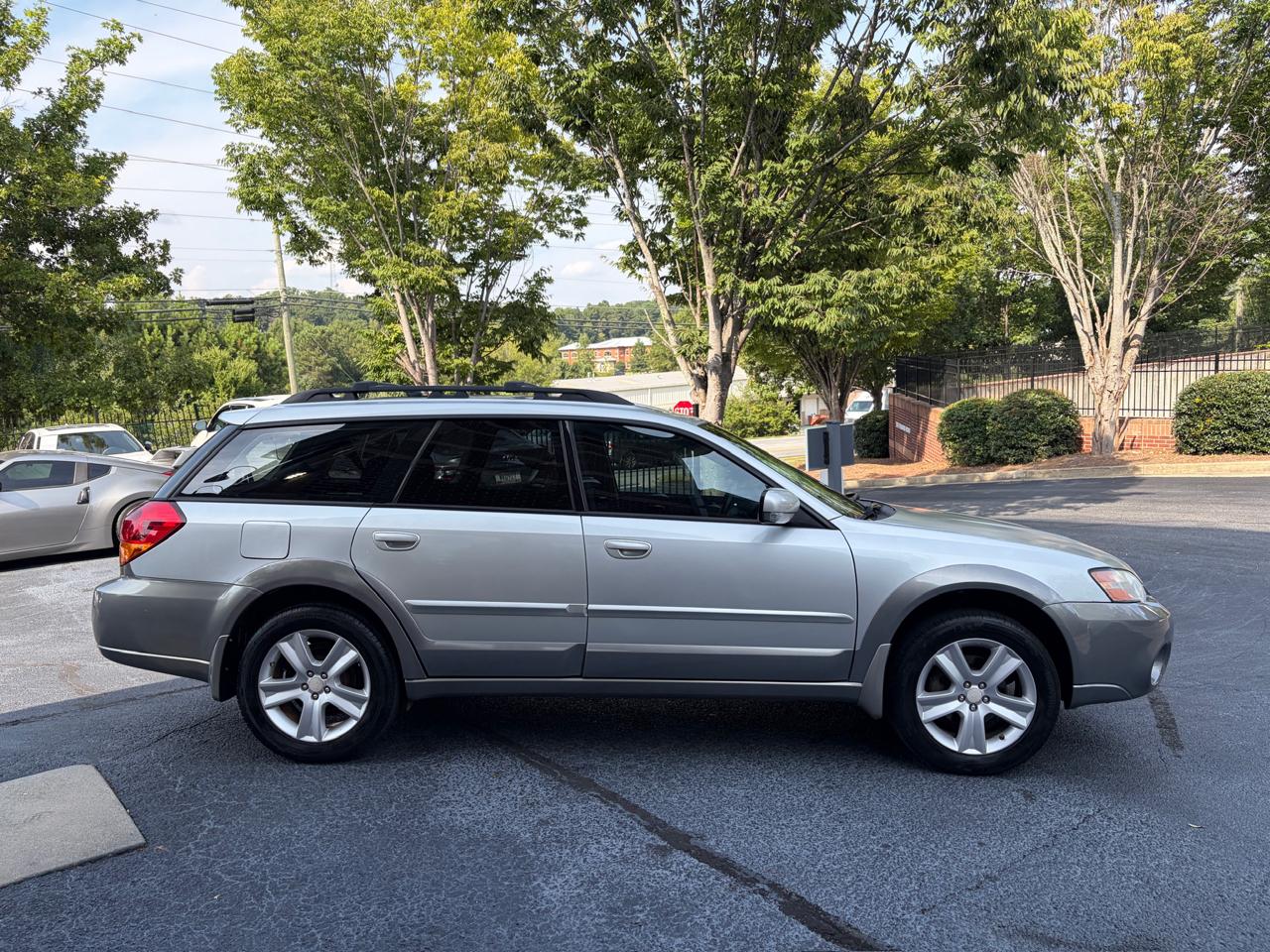 Subaru Outback 3.0R Wagon 2006