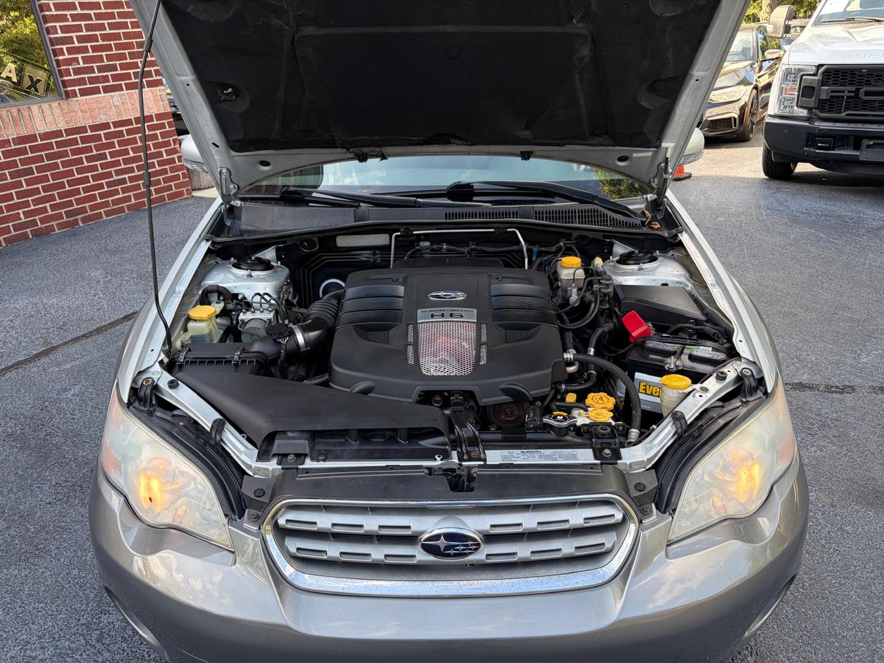 Subaru Outback 3.0R Wagon 2006