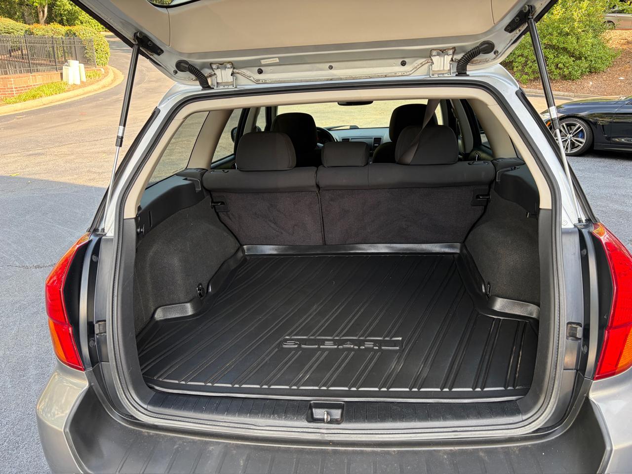 Subaru Outback 3.0R Wagon 2006