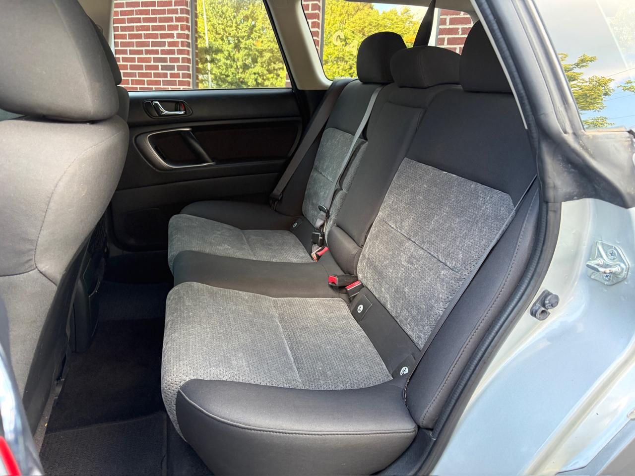Subaru Outback 3.0R Wagon 2006