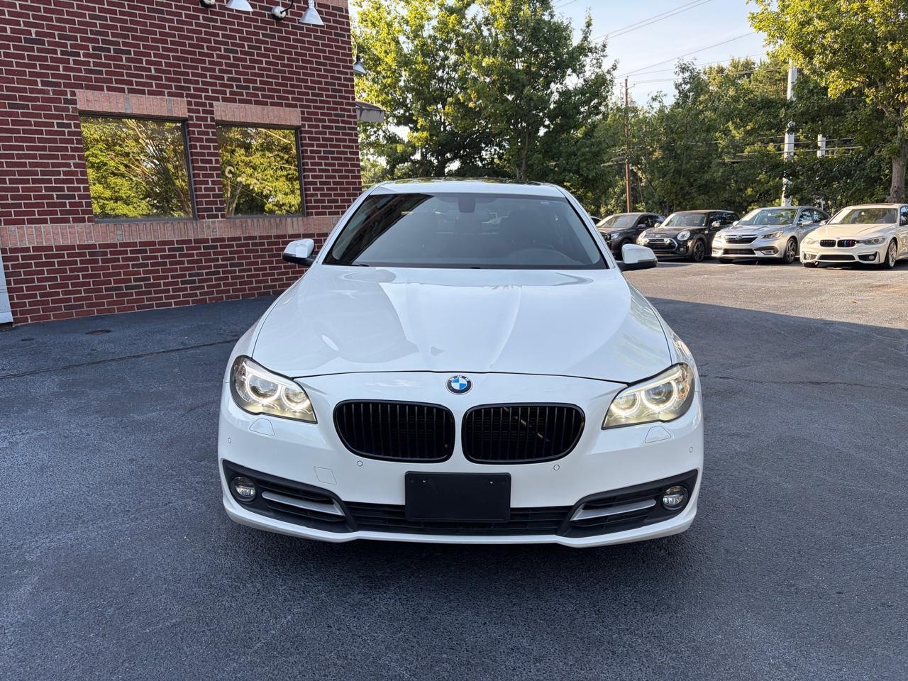 BMW 5-Series 528i 2016