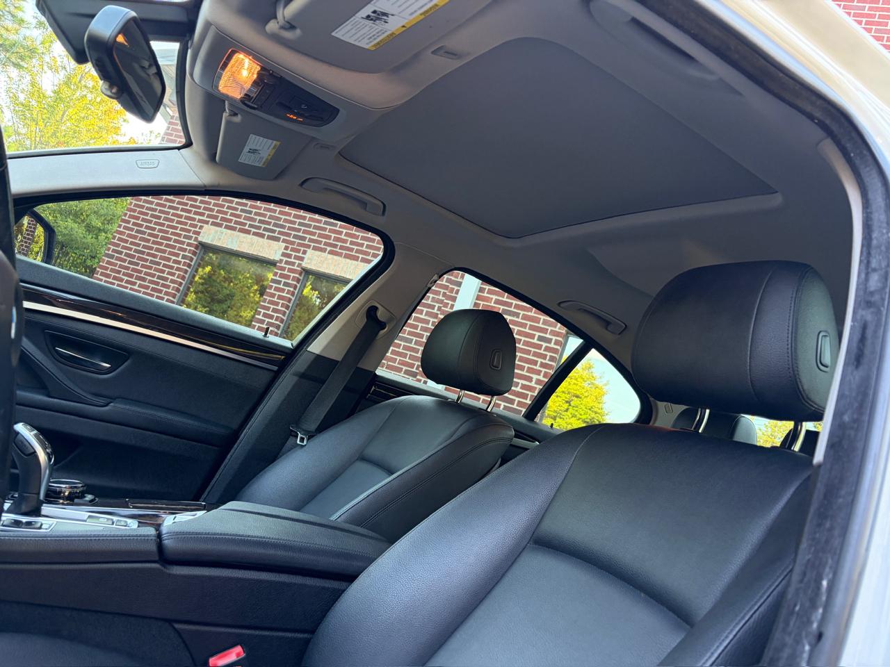 BMW 5-Series 528i 2016