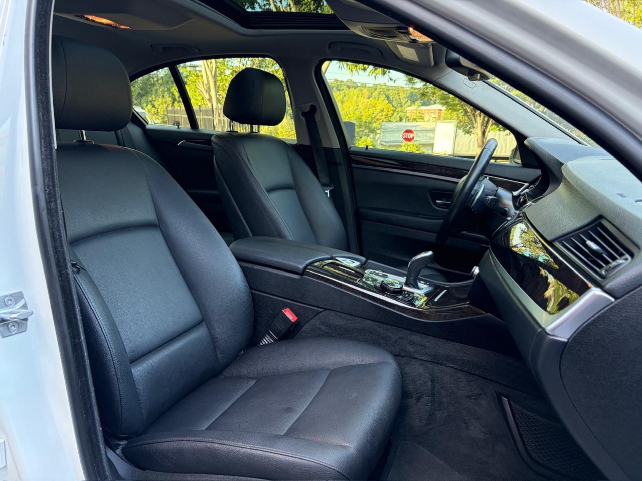 BMW 5-Series 528i 2016