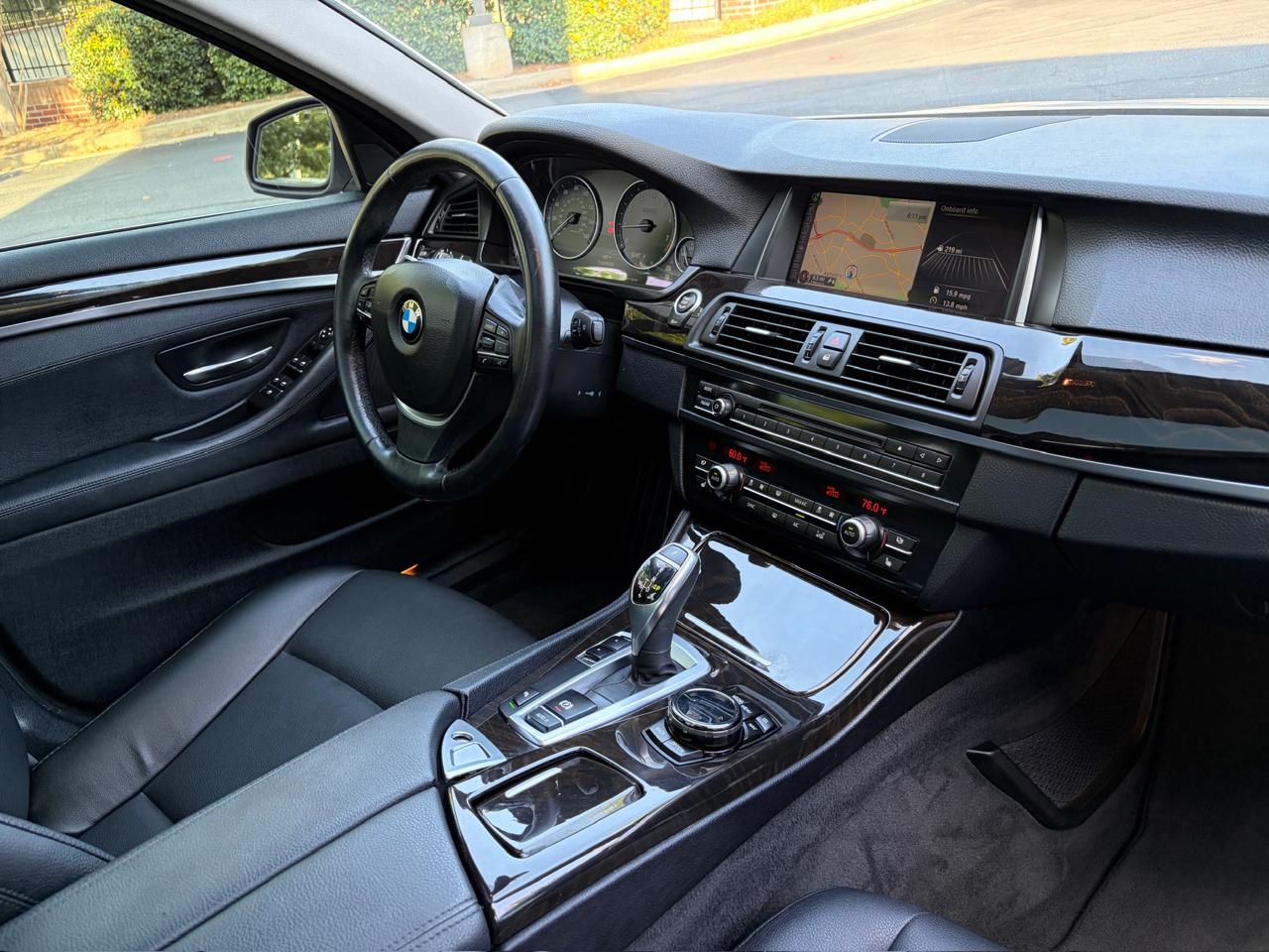 BMW 5-Series 528i 2016