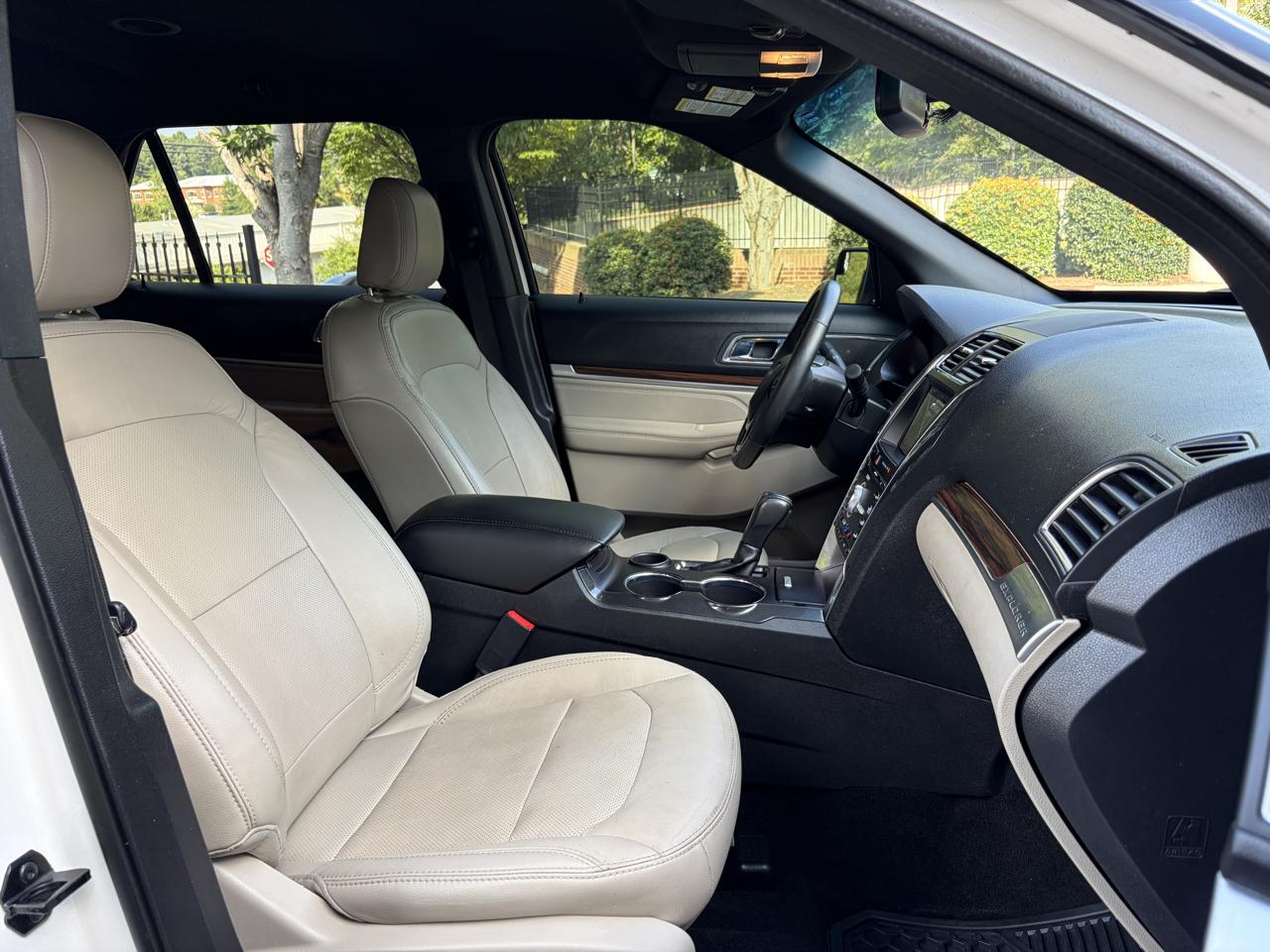 Ford Explorer Limited FWD 2018