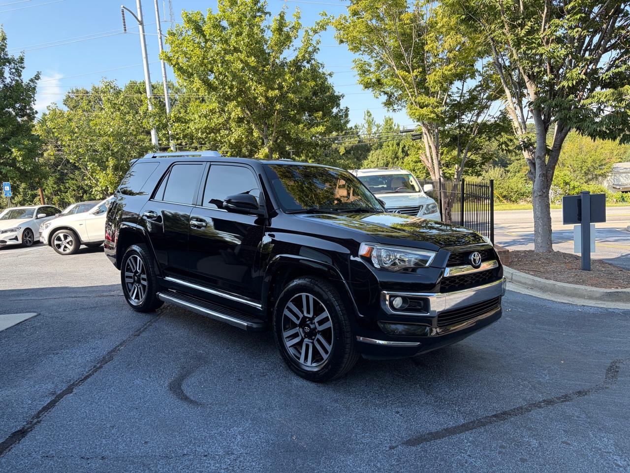 Toyota 4Runner Limited 2WD V6 2016